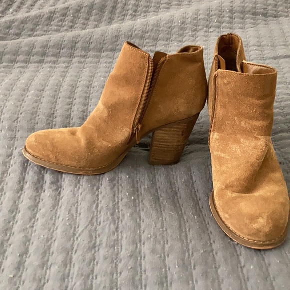 Guess Ankle Heeled Leather Boots - Picture 2 of 7